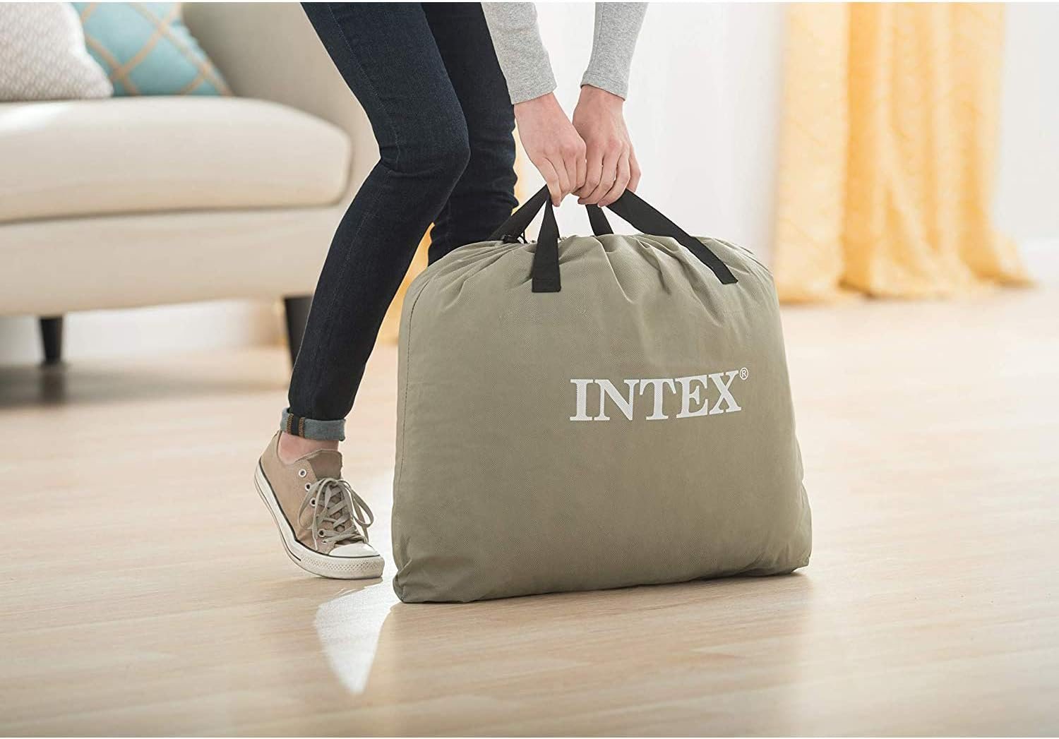 Intex 64131ED Dura-Beam Plus Deluxe Pillow Rest Air Mattress: Fiber-Tech – Twin Size – Built-in Electric Pump – 16.5in Bed Height – 300lb Weight Capacity